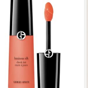Armani Beauty
Luminous Silk Cheek Tint NEW